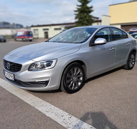 lubelskie Volvo S60 cena 68500 przebieg: 146250, rok produkcji 2015 z Świdnik